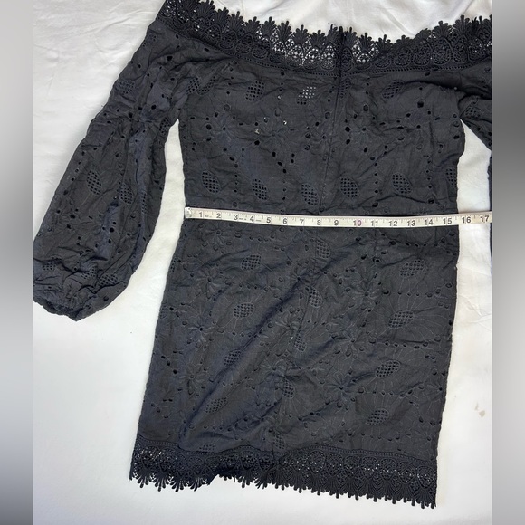 BLACK Thick lace boho off the shoulder, big sleeves mini dress - Picture 7 of 8